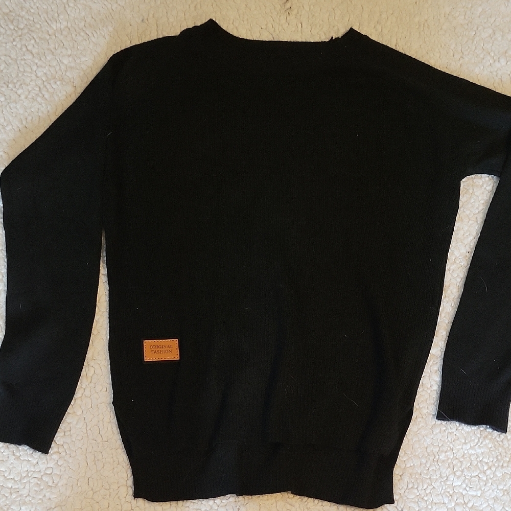 Elegant Black Crew Neck Sweater